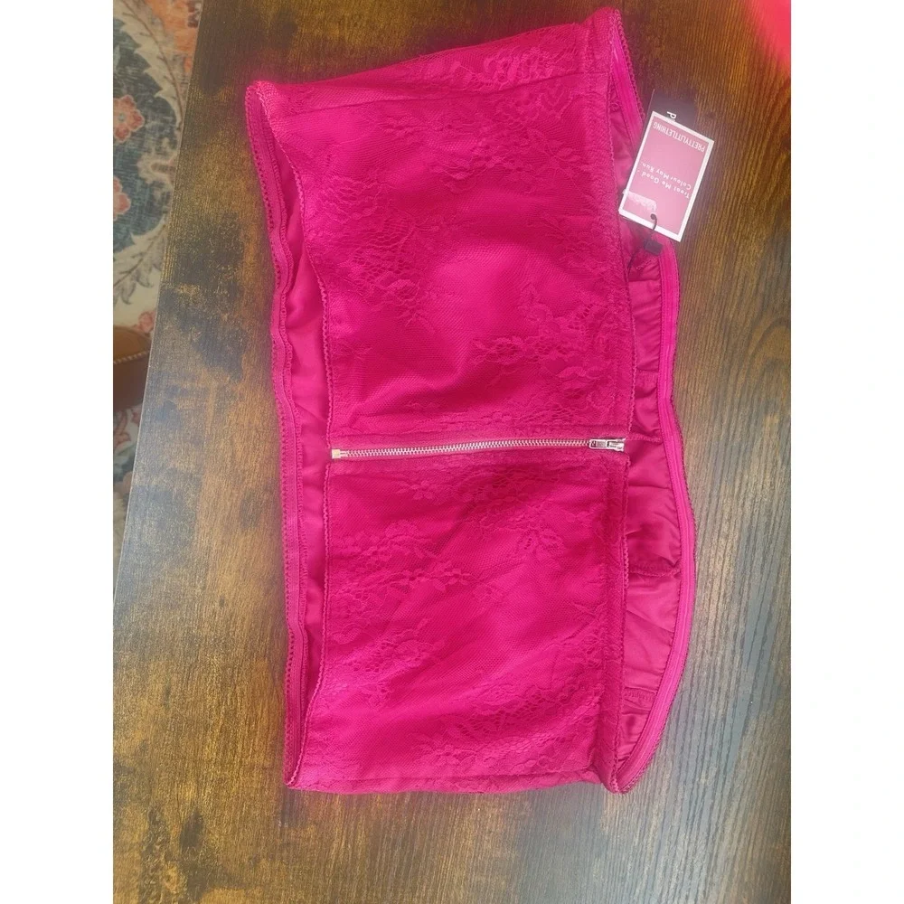 PrettyLittleThing Plus Hot Pink Lace Cup Detail Bandeau Corset Top NWT Size 16‎ - Picture 3 of 8